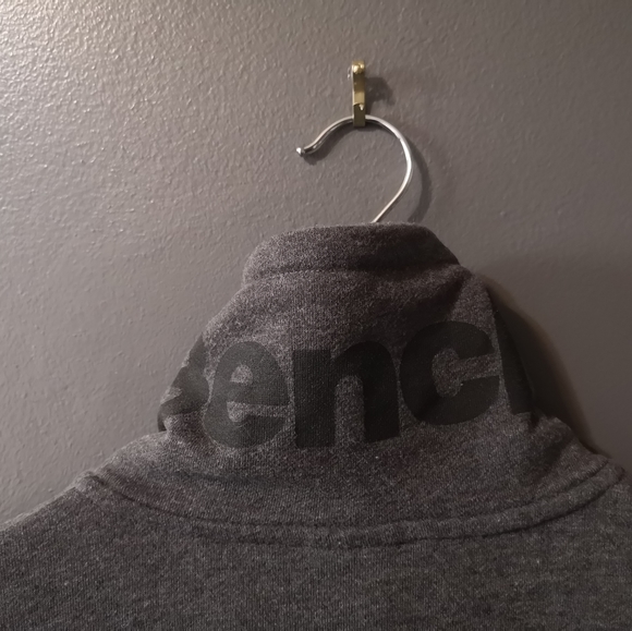 Bench zip up sweater - Picture 4 of 5